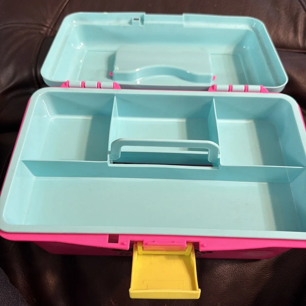 L.O.L Surprise Play Box Tackle Box Accessories‎ Storage Case Comes w/ 2 Bobber+